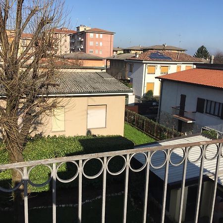 Guesthouse Flora Lodi Dış mekan fotoğraf