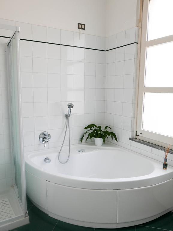 Guesthouse Flora Lodi Dış mekan fotoğraf
